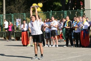 Козацькому роду нема переводу