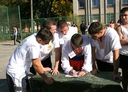 Козацькому роду нема переводу