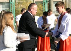 Козацькому роду нема переводу