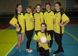 Вітаємо збірну команду факультету економіки і підприємництва з перемогою у чемпіонаті університету з волейболу