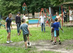 Студенти Уманського НУС подарували дітям свято