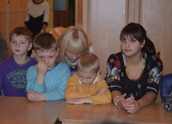Студенти Уманського НУС подарували частинку тепла своїх сердець малюкам