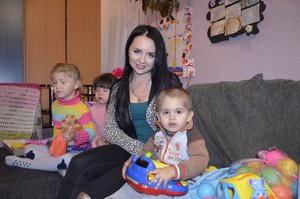 Студенти Уманського НУС подарували частинку тепла своїх сердець малюкам