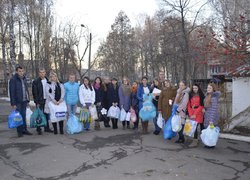 Студенти Уманського НУС подарували частинку тепла своїх сердець малюкам
