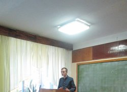 Студент ІV курсу Вадим Андрущак доповідав про проходження  стажування на фермах із вирощування квітів у Швейцарії.