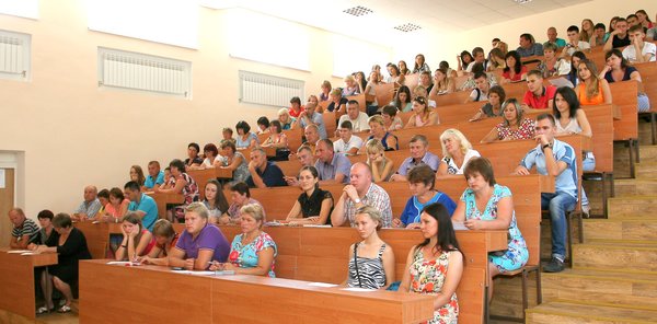 Збори батьків та першокурсників на факультеті економіки і підприємництва