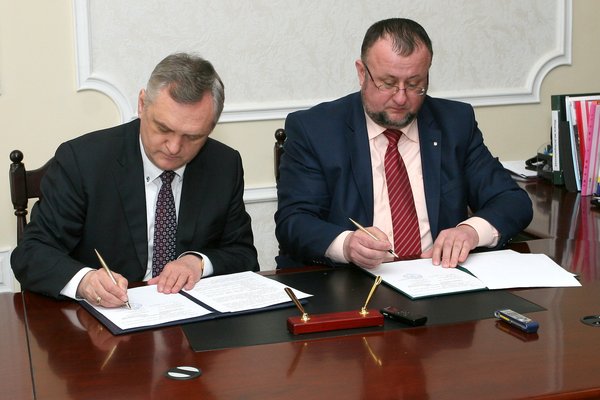 Уманський НУС підписав угоду про співпрацю з ЧНУ ім. Б. Хмельницького
