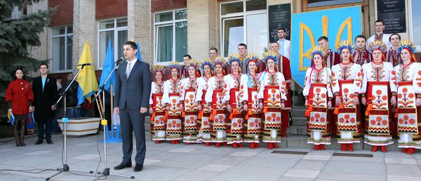 Ще не вмерла України і слава, і воля...