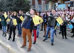 Ще не вмерла України і слава, і воля...