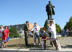 Україна є, Україна завжди буде, нікому не зламати наш народ!