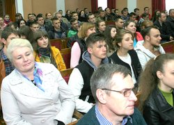 Хай не згасає пам'ять про героїв!