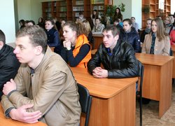Молодь проти туберкульозу
