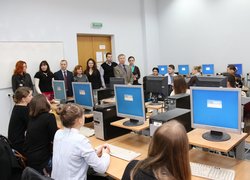 Напутнє слово членів журі олімпіади перед початком роботи над тестовими завданнями