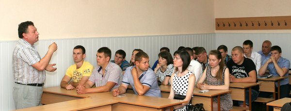 Аспекти реалізації підприємницьких ініціатив обговорювалася в Уманському НУС