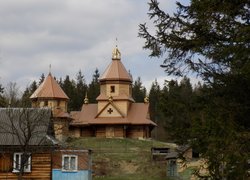 Незабутня подорож у загадковий світ Карпат