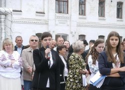 Пролунав останній дзвоник для учнів загальноосвітньої школи  І-ІІІ ступенів №11 ім. М.П. Бажана
