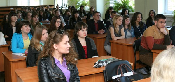 Для студентів Уманського НУС відбувся ярмарок вакансій