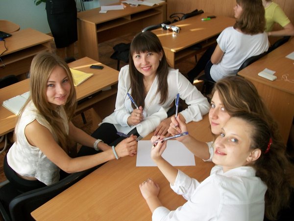 Кафедра української та іноземних мов святкує День університету