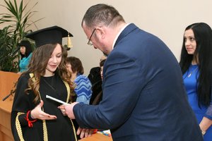 Факультет менеджменту проводжав своїх випускників