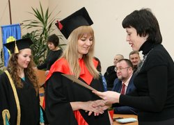 Факультет менеджменту проводжав своїх випускників