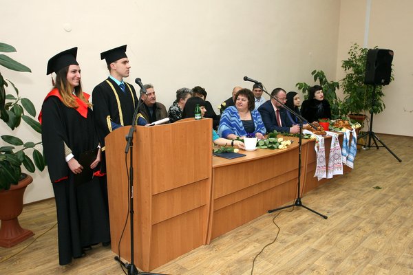 Факультет менеджменту проводжав своїх випускників