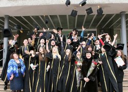 Факультет менеджменту проводжав своїх випускників