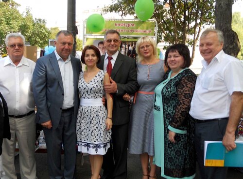 Зустріч менеджерів із випускником