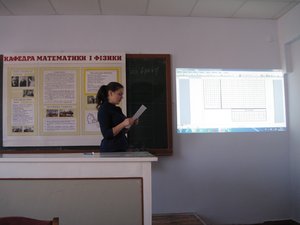 студ. 11-ек  гр. Шпиця Інна з доповіддю Математичний метод визначення дня тижня в ХХІ столітті
