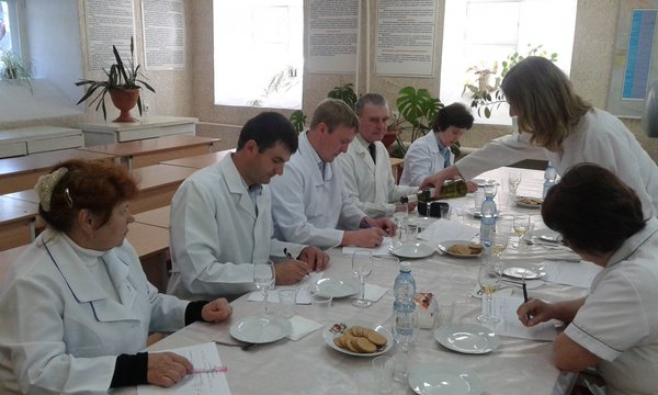 Робота дегустаційної комісії Уманського НУС