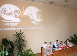 «Мамо, не плач. Я повернусь весною. У шибку пташинкою вдарюсь твою…»