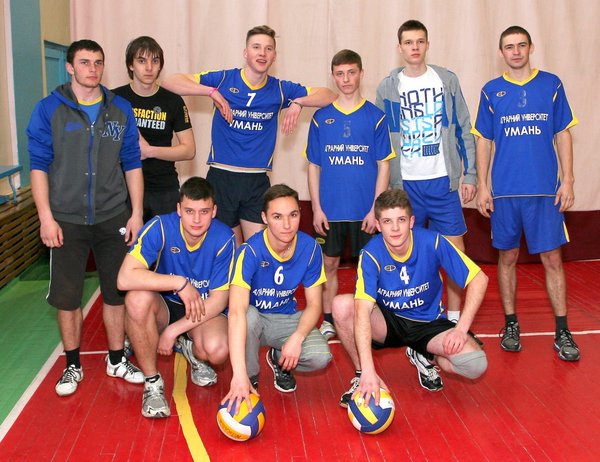 команда факультету економіки і підприємництва - ІІ місце