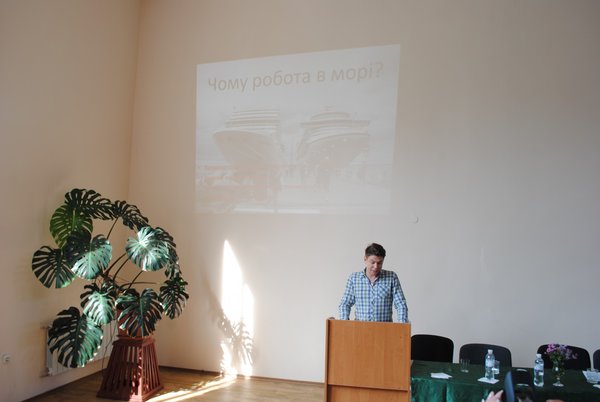 Круглий стіл за участі представників туристичних фірм «ВІВА-ТУР», «Ukrainian Professional Group», «Горящие путевки» та «Експо-Тур»