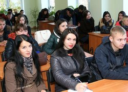 В Уманському НУС відбувся традиційний ярмарок вакансій
