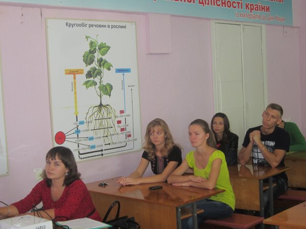 Продовжує роботу студентський науковий гурток кафедри менеджменту зовнішньоекономічної діяльності та логістики