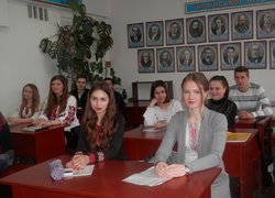 Поетами оспівана земля