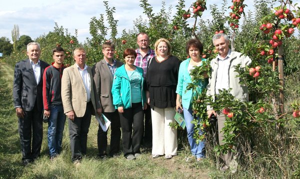 Огляд дослідів із садівничої тематики «День саду УНУС»