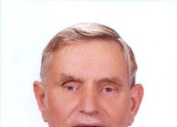 Кравченко Владислав Андрійович заступник академіка–секретаря відділення рослинництва НААН України, академік НААН, доктор с.-г. наук, професор, заслужений діяч науки і техніки, випускник факультет агрономії 1965 року.