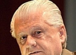 Яковишин Леонід Григорович генеральний директор ТОВ «Земля і воля», Герой України, закінчив факультет агрономії в 1961 році