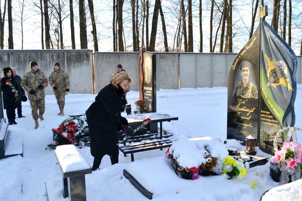 Вклонімось пам’яті героїв
