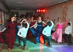Осінній вальс закружляв Уманський НУС