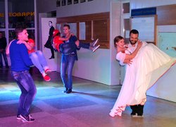 Осінній вальс закружляв Уманський НУС