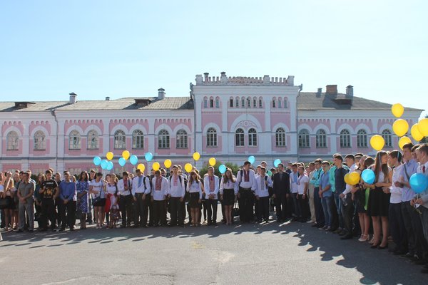 The First Bell Rang for the First Year Students of Uman National University of Horticulture