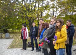 Пам’ятає врятований світ!