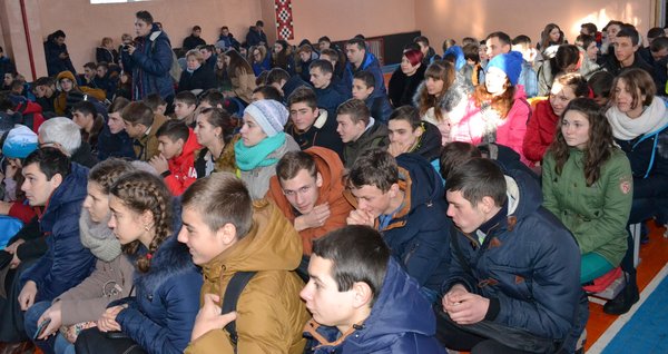 Поки живуть традиції – живе і народ