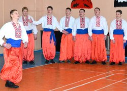 Поки живуть традиції – живе і народ
