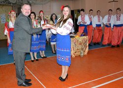 Поки живуть традиції – живе і народ