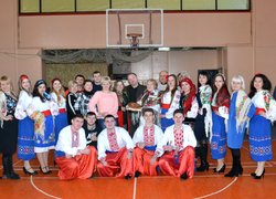 Поки живуть традиції – живе і народ