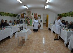 Професор Токар А.Ю. пояснює особливості вина.