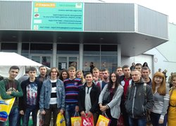 THE PARTICIPATION OF MARKETING STUDENTS IN THE XX INTERNATIONAL EXHIBITOIN OF ADVETIZING REX-2016