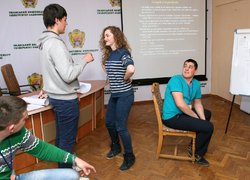 Круглий стіл з елементами тренінгу на тему  «Я – асертивний»